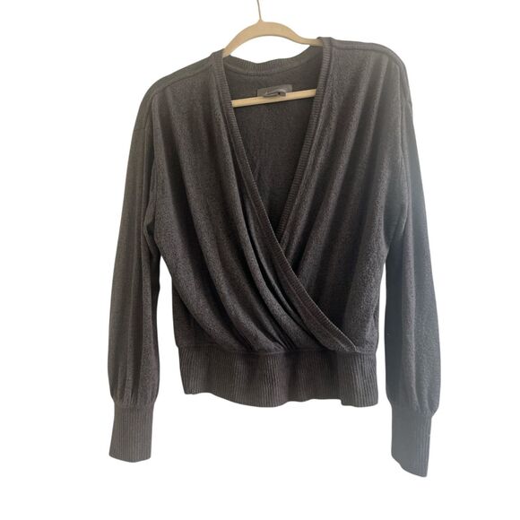 ✨Anthropologie Rocio Surplice Grey Sz Medium Top✨ - Picture 8 of 12